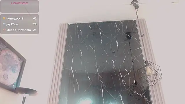 hilary_rodriguez webcam