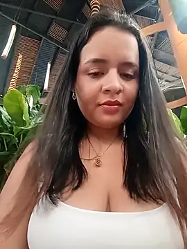 Julieth_hot-69 webcam