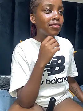 Littlebunny33 webcam