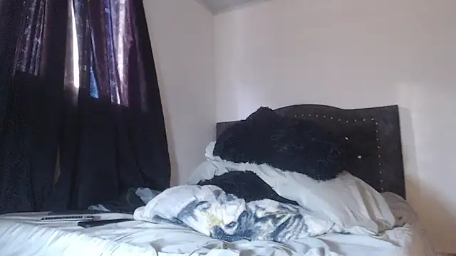 Chrys_harris77 webcam