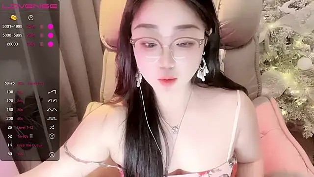 Monica-666888- webcam