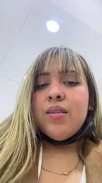 NinaValencia_ webcam