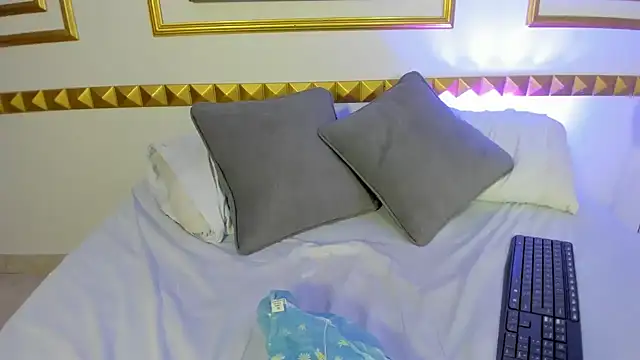 bella_fernand webcam