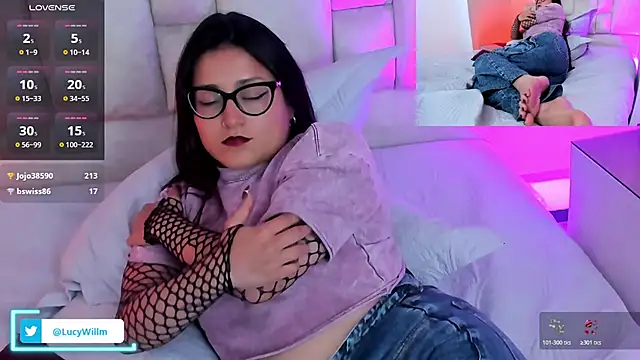 Lucy_Williiams webcam