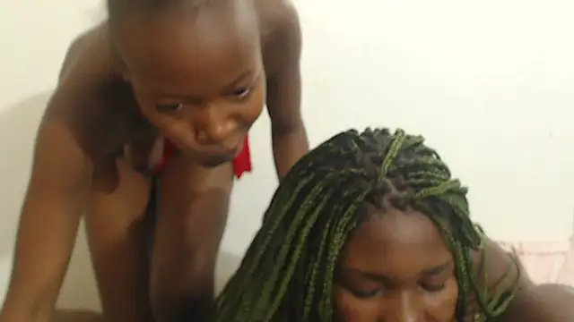 SexyPetite_22 webcam