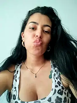 luianna - Luianna's free webcam - UK Sex Cams