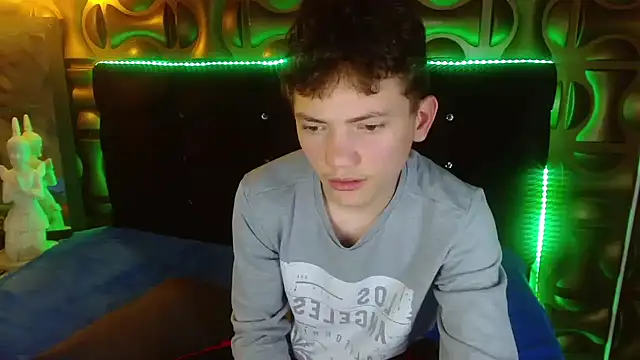 cruz_dante - Cruz_dante's free webcam - UK Sex Cams