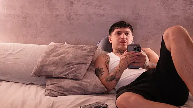 Nicky_and_Blake webcam