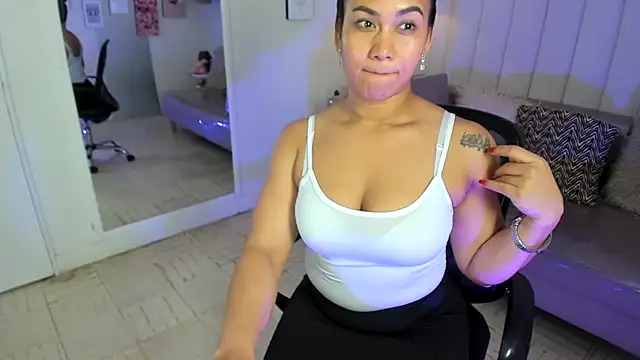 veronica_b07 webcam