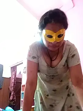 gullapi - Gullapi's free webcam - UK Sex Cams