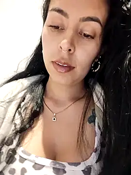 Luianna live sex cam