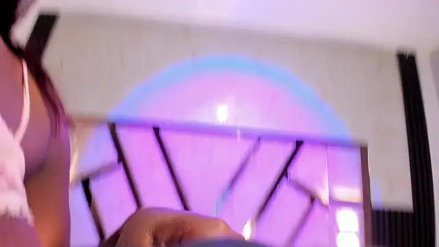 Athenea_Mills webcam