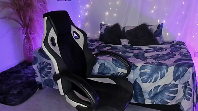 riana_kean - Riana_Kean's free webcam - UK Sex Cams