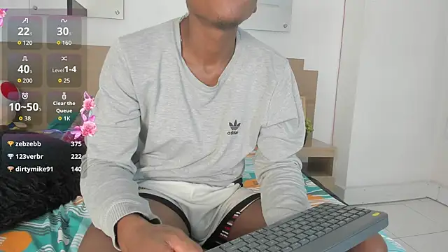 Ebony_N_Blonde webcam