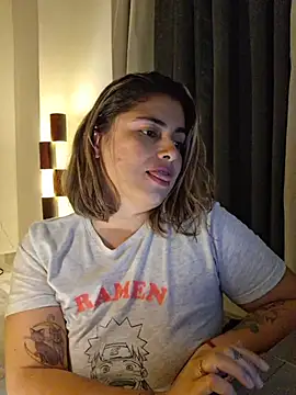 Juliietha_servas webcam