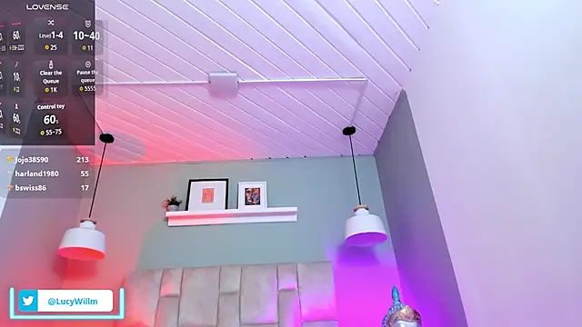 Lucy_Williiams webcam