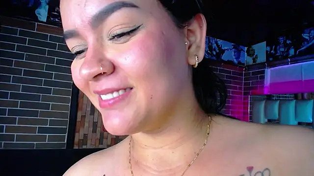 kriss_sweetboobs10 webcam