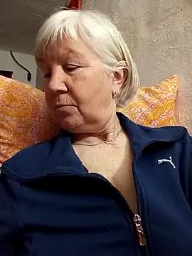 KlaudiaDarling webcam