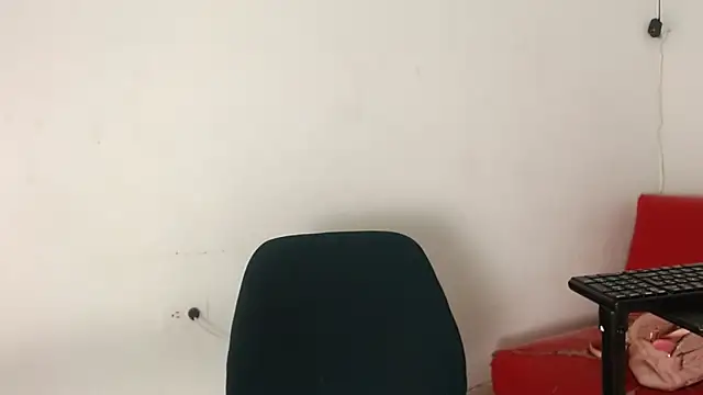 valeryskinnyvagi webcam