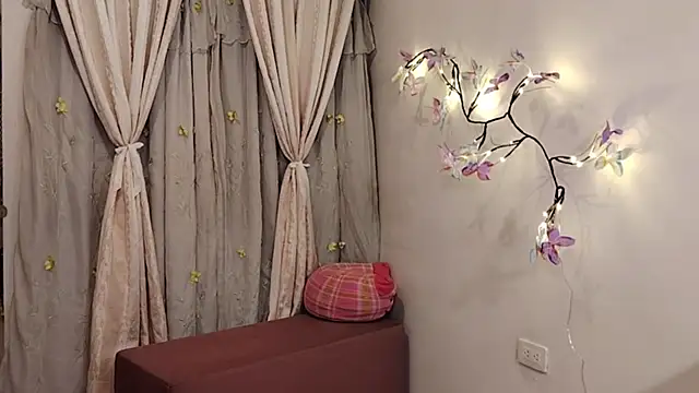 Bella_Exhibition webcam