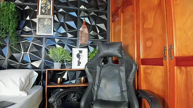 elliot_colton webcam