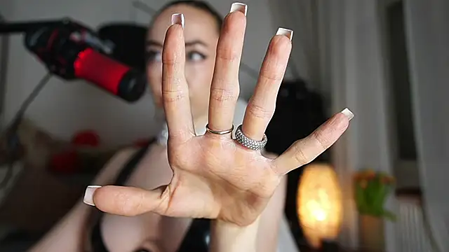 supreme_dominatrix webcam