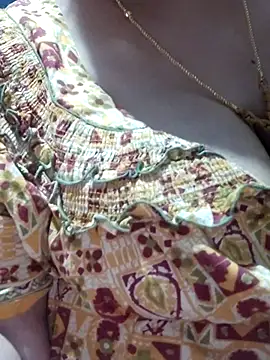 tamilthanushri (F milf) - Ass  flash