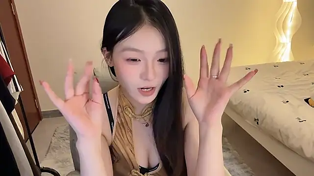 美女Robin-o3在线直播