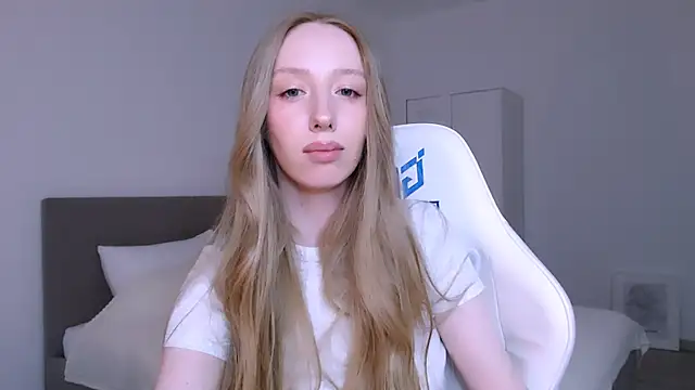 Luna_insniity webcam