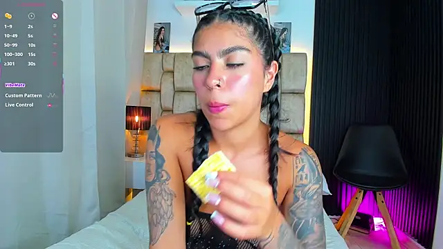 little_sophie18 webcam