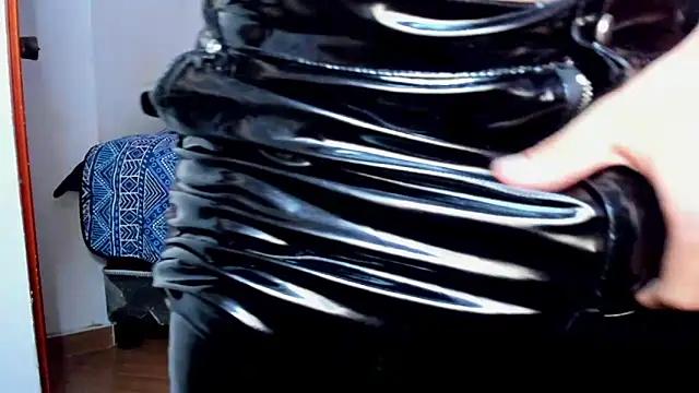 tommy_bred - Tommy_Bred's free webcam - UK Sex Cams