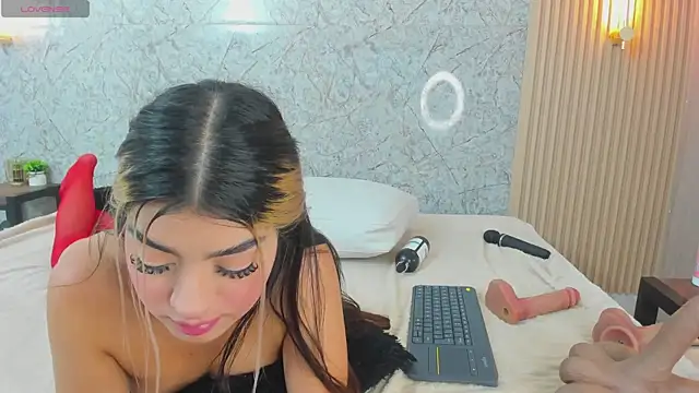 Antonella_west webcam