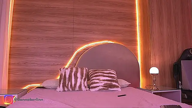 danna_berlin_ live sex cam