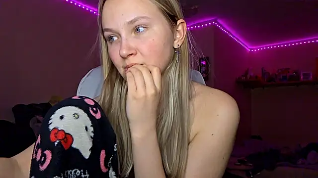 karinrobertson - KarinRobertson's free webcam - UK Sex Cams