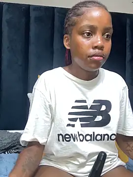 Littlebunny33 webcam