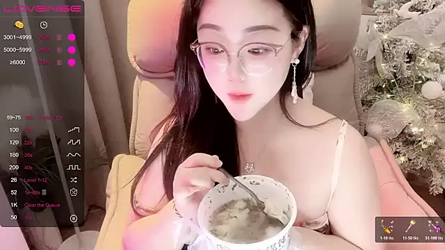 Monica-666888- webcam