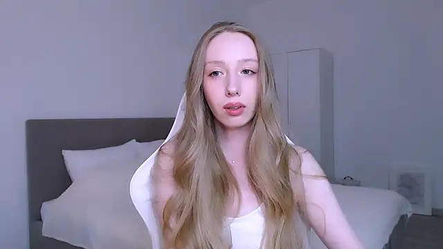 Luna_insniity webcam