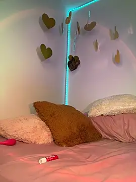 GiannaMagari_ webcam