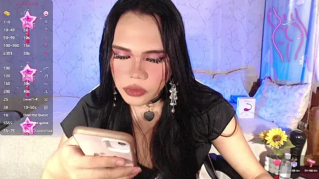 SweetSurrender_ webcam