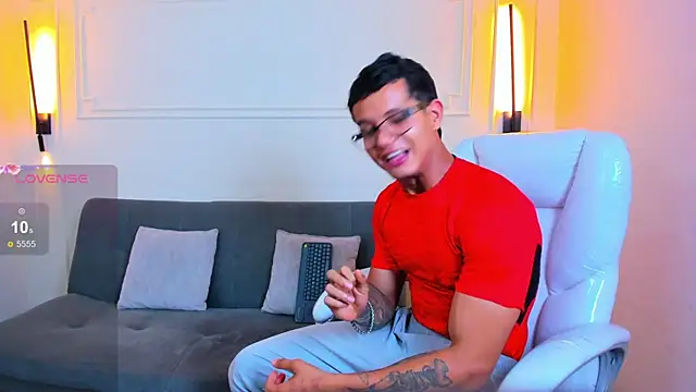 Paradise_boy_s webcam