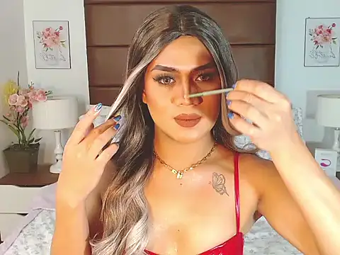 PlayfullBella webcam