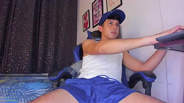 The_skinnyguys webcam