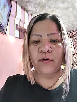 Dalessa_Bigtits webcam