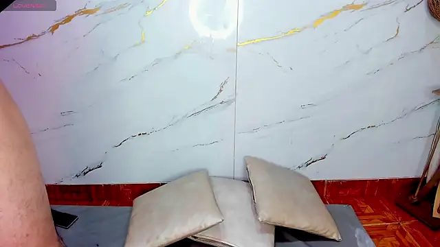 AmazingOrgasm webcam