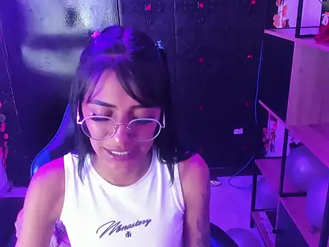 KarlaSlutSkinny__ webcam