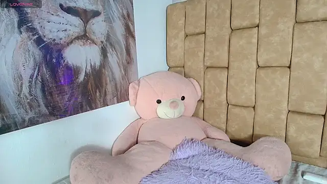 katy_handerson webcam