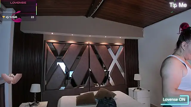 victoria_mooree webcam