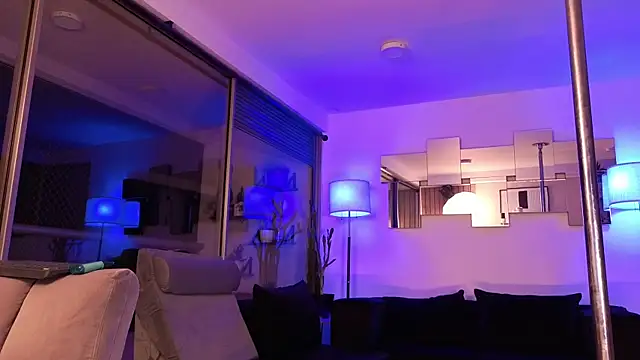 mandi4pole_ live sex cam