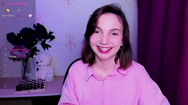 KindHazelHere_ webcam