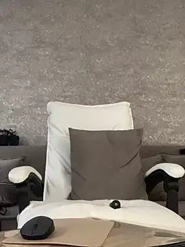 LillySquirtShot webcam